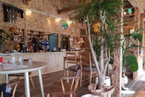カイマナコーヒー店内