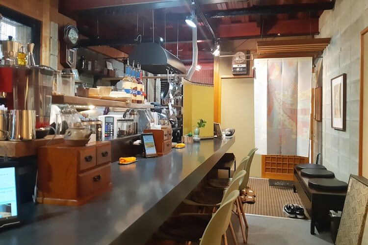 cafe roro店内カウンター