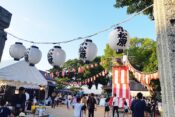 小松原三社大神社盆踊り正門