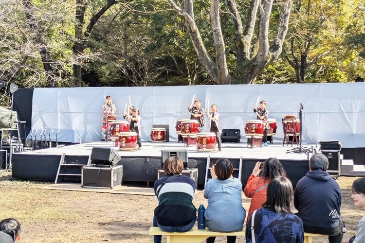 高御位山フェスティバル位置ノ池公園ステージ