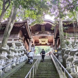 高御位山フェスティバル鹿島神社本殿前階段