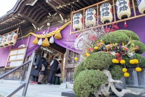 生石神社門松