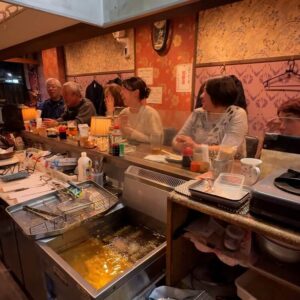 串揚げあき店内雰囲気