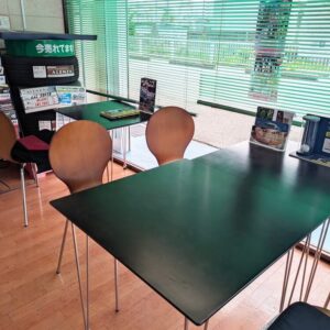 タイヤショップナカガワ店内