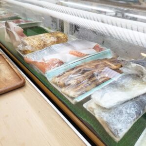 魚伸カウンターガラスケース