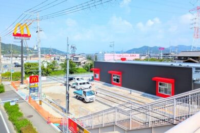 マクドナルド高砂松陽店遠景