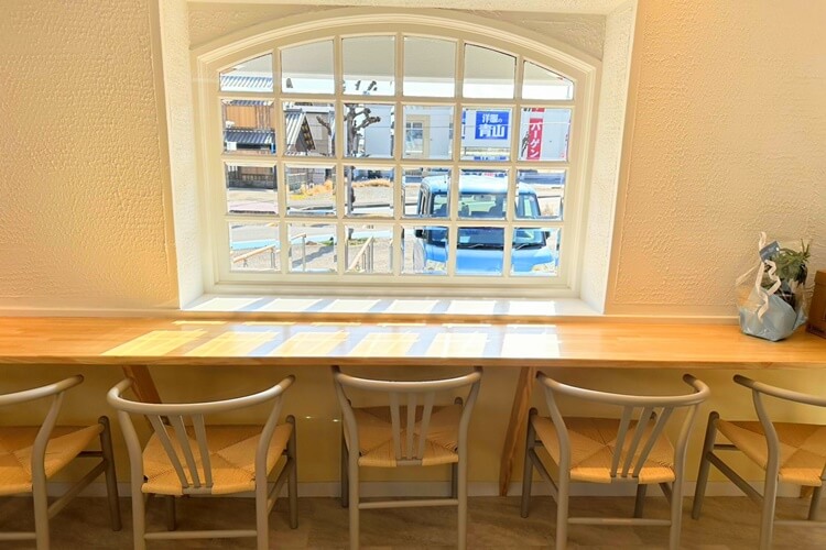 yellowyellowカウンター席