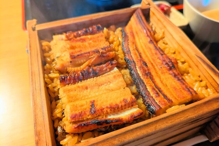 そらまめあなごせいろ蒸し