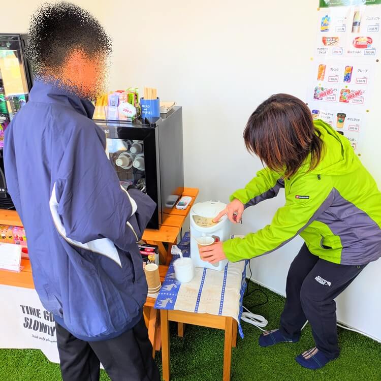 cocoむこうじま接客