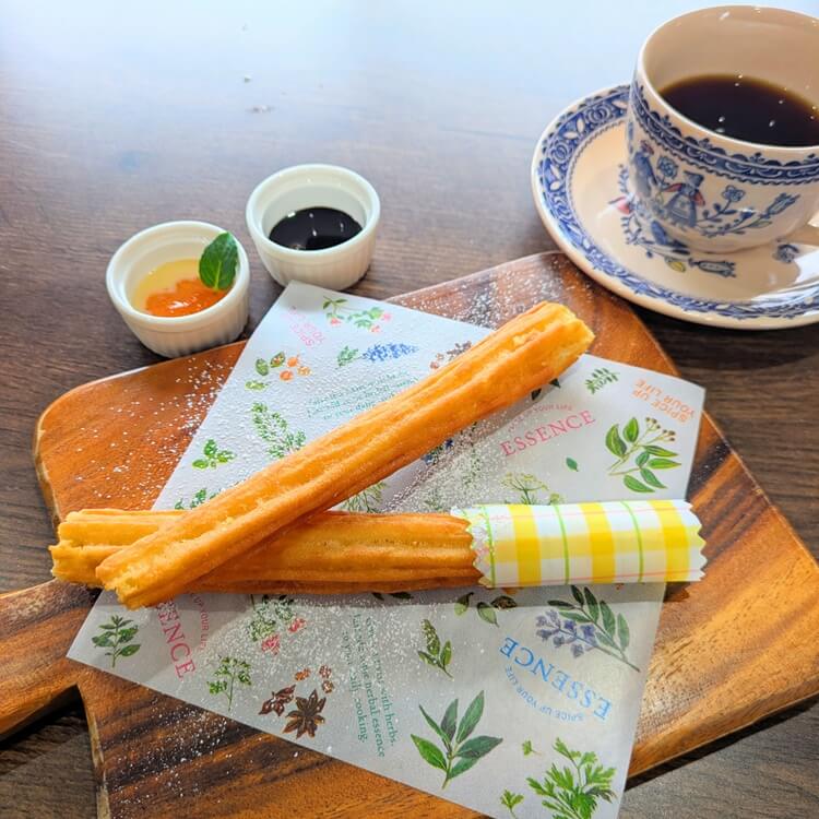 ピカフェチュロス