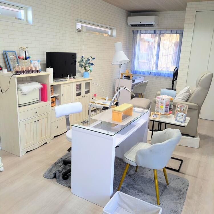 Nailsalon音店内
