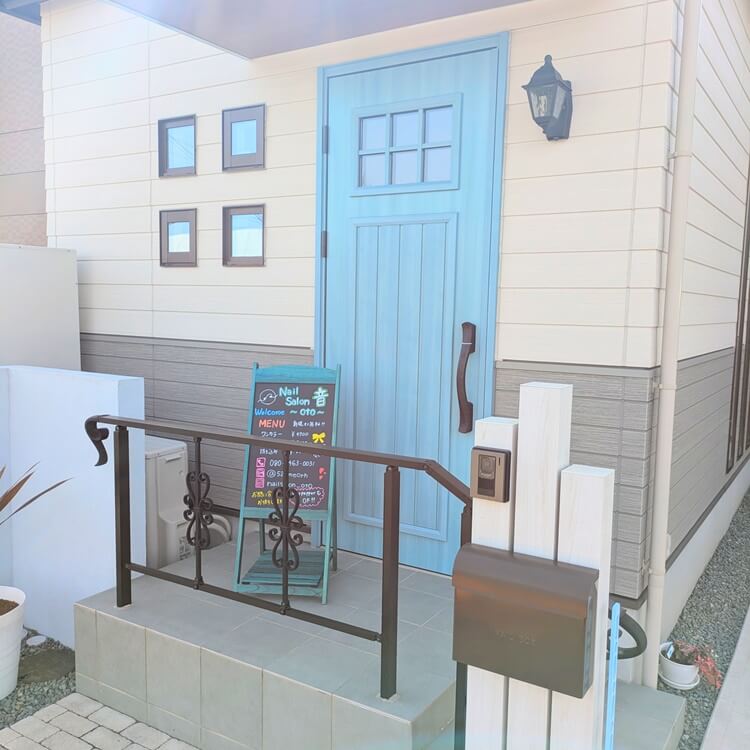 Nailsalon音玄関