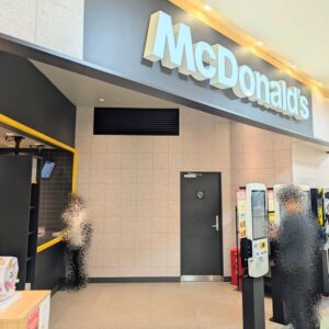 マクドナルド高砂アスパ店リニューアル1