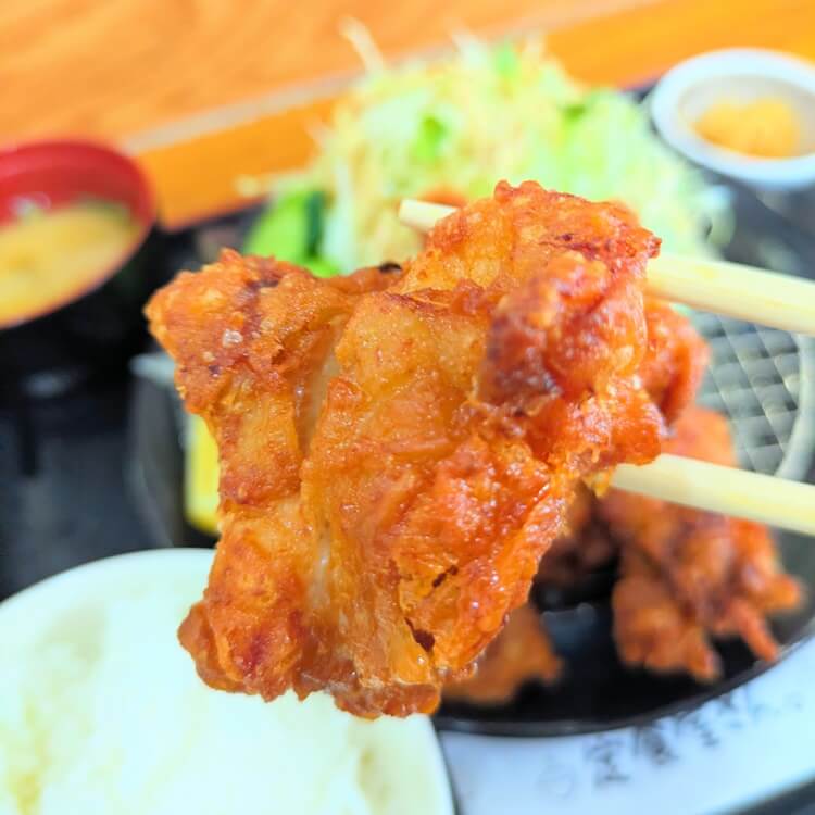 定食屋さん。からあげアップ