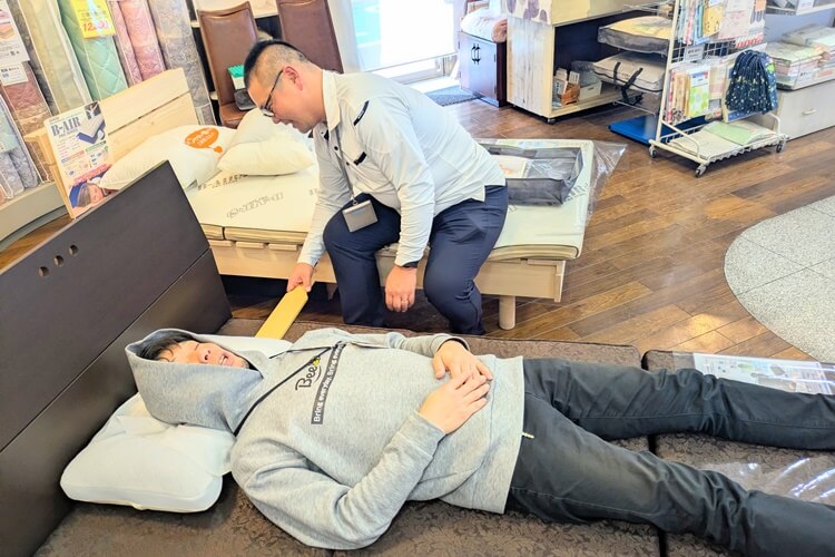 白矢ふとん枕高さ調整