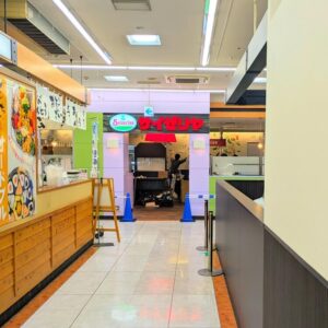 サイゼリヤイオン高砂店入口