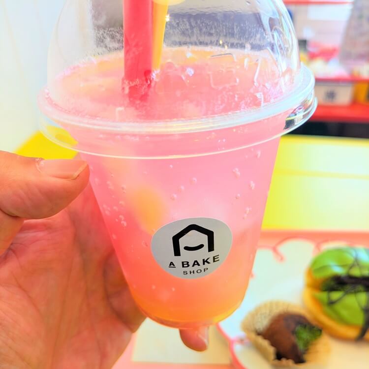 A BAKE SHOPぴちぴちピーチ