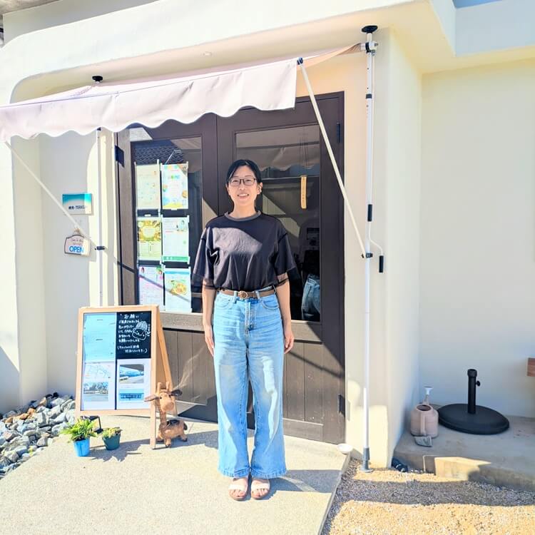 くろだえり個展本人